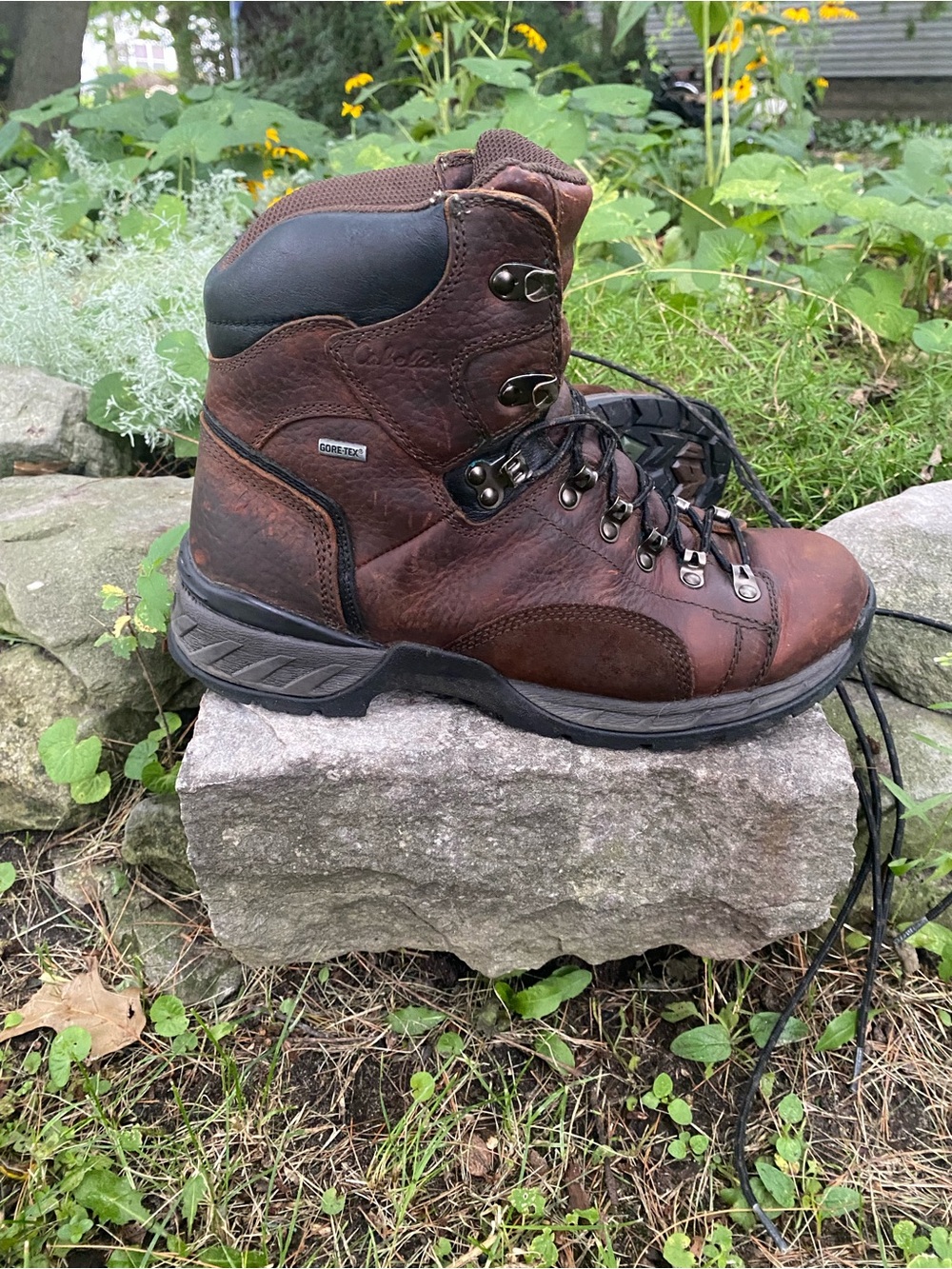 Cabela’s Men's Brown Leather Waterproof Hiking Boots - Gore-Tex